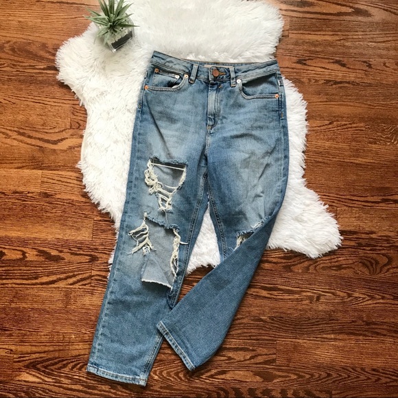 ASOS Distressed high waisted cropped denim jeans - Picture 2 of 7